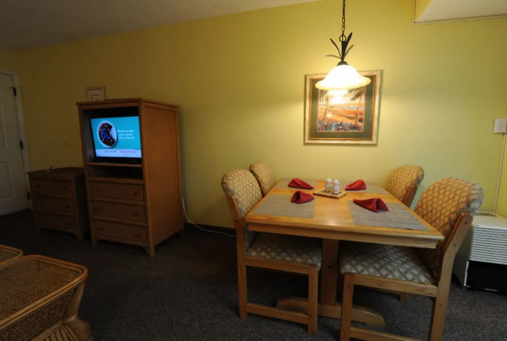 Getaways At Destin Holiday Beach Resort ABD