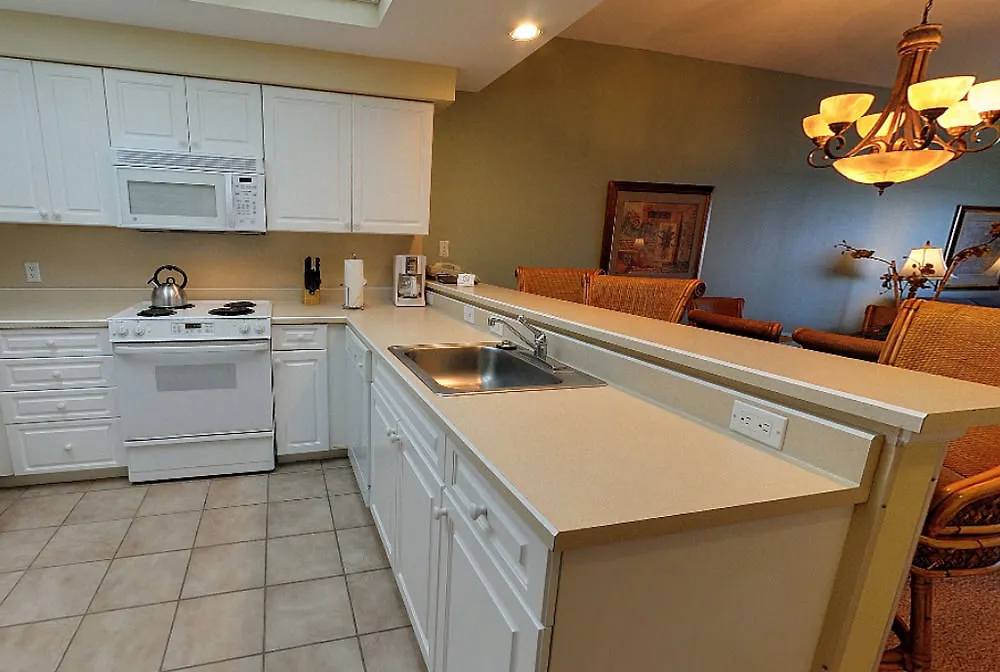 **  Getaways At Destin Holiday Beach Resort ABD